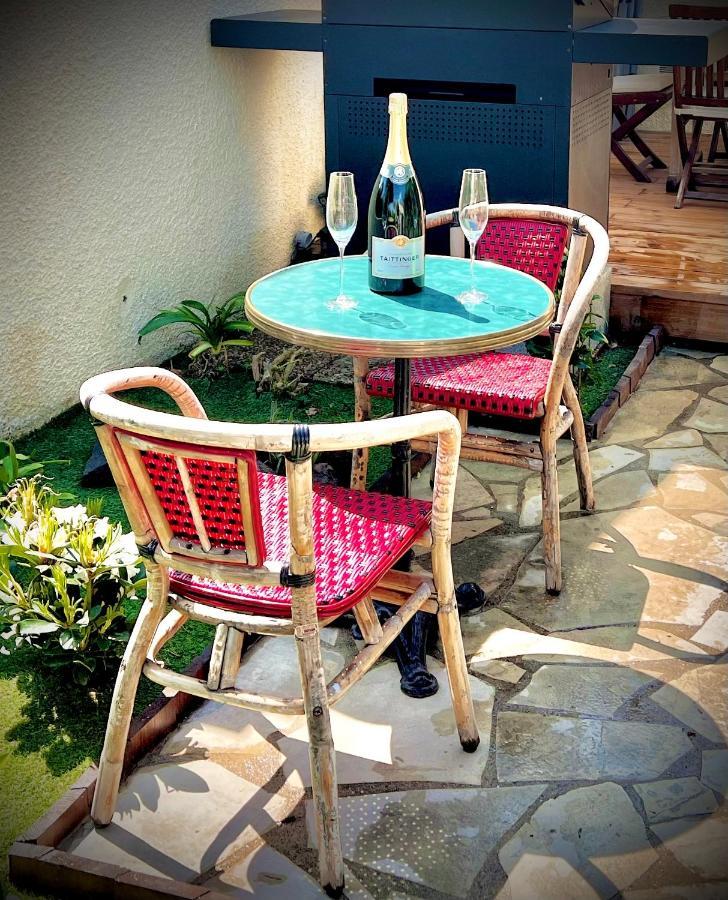 Appartement Mezzanine/Jardin/Terrasse Village Naturiste Agde Exterior photo
